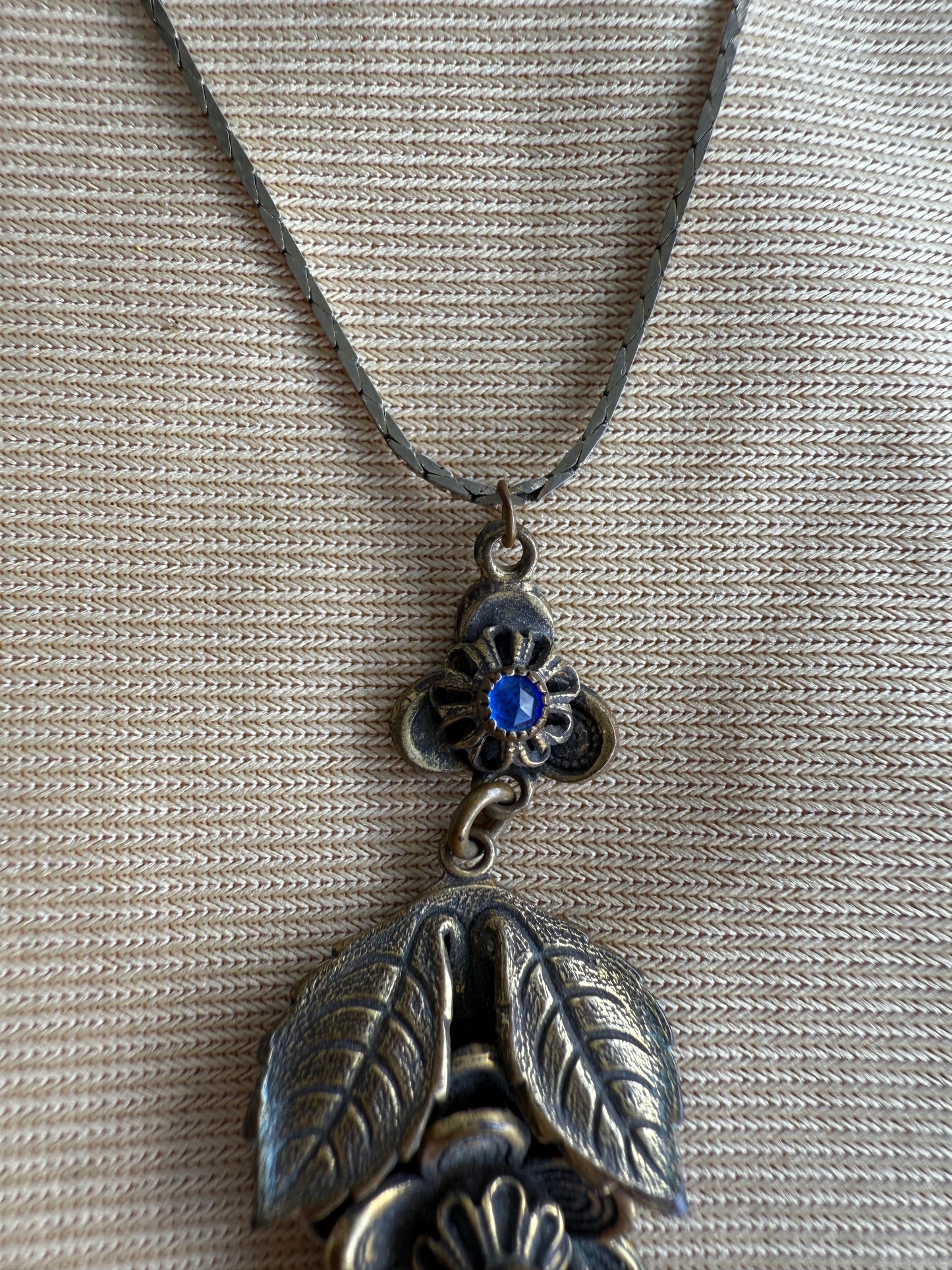 Gold and Blue Floral Vintage 3D Necklace