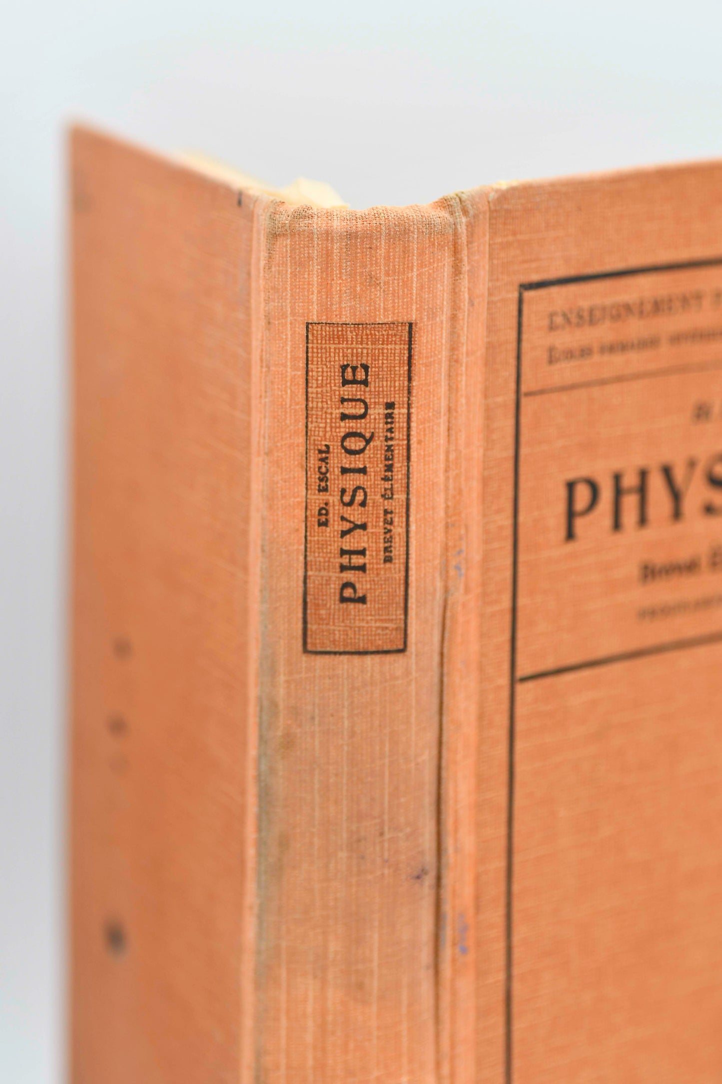 Physique Elementaire, France, Elementary Physics Book