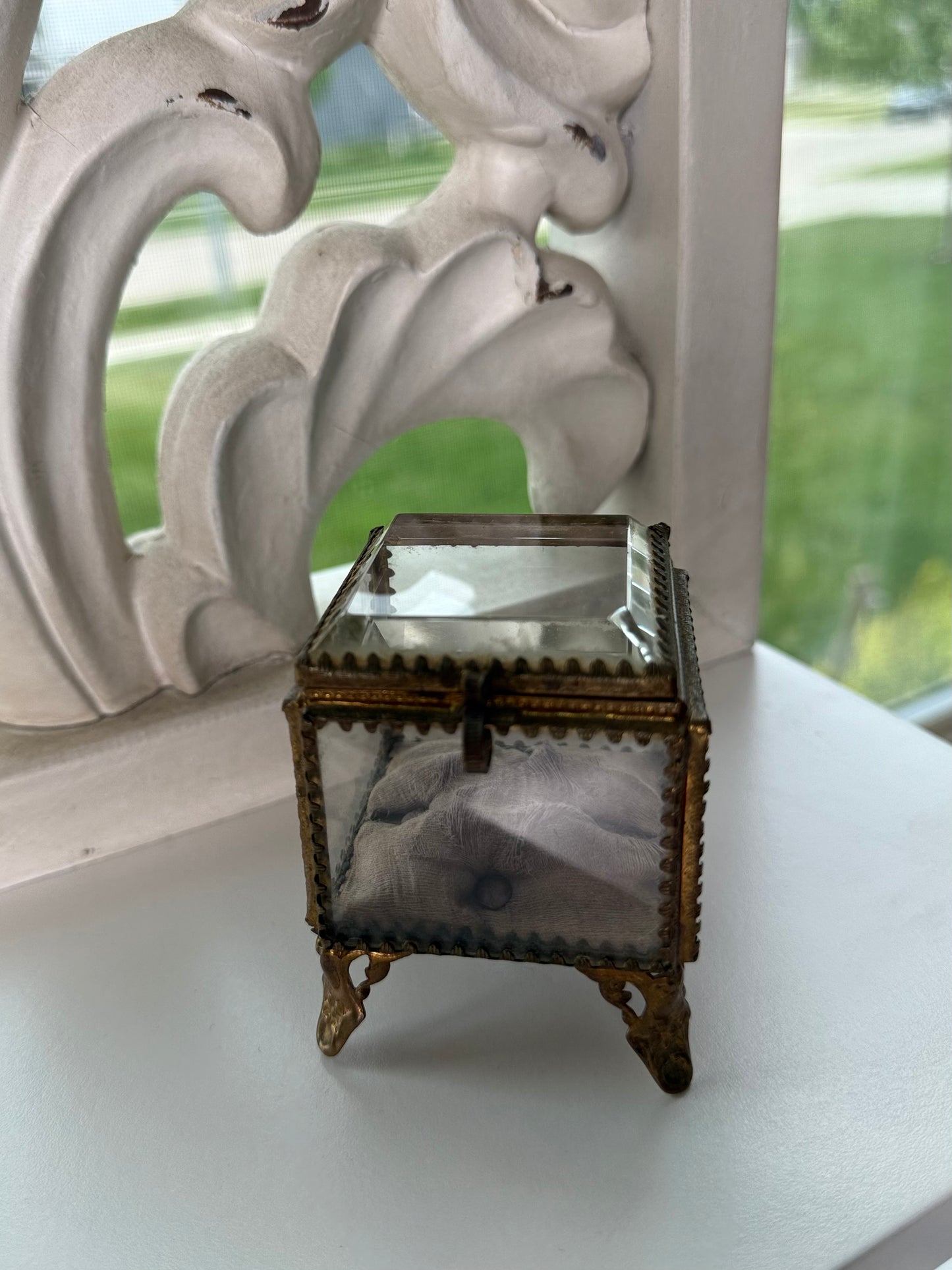 French 19th Century Jewelry Box with Tuft