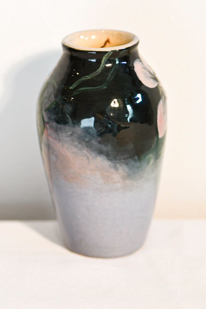 Weller Fine Ceramic Vase, 6”