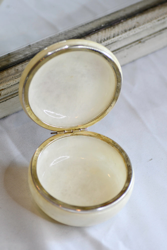 Vintage White Alabaster Jewelry Box, 4"