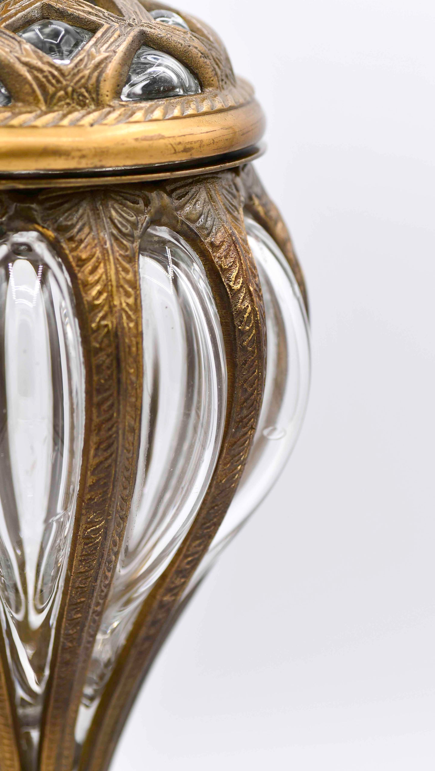 Bubble Glass Apothecary Jar, 11"