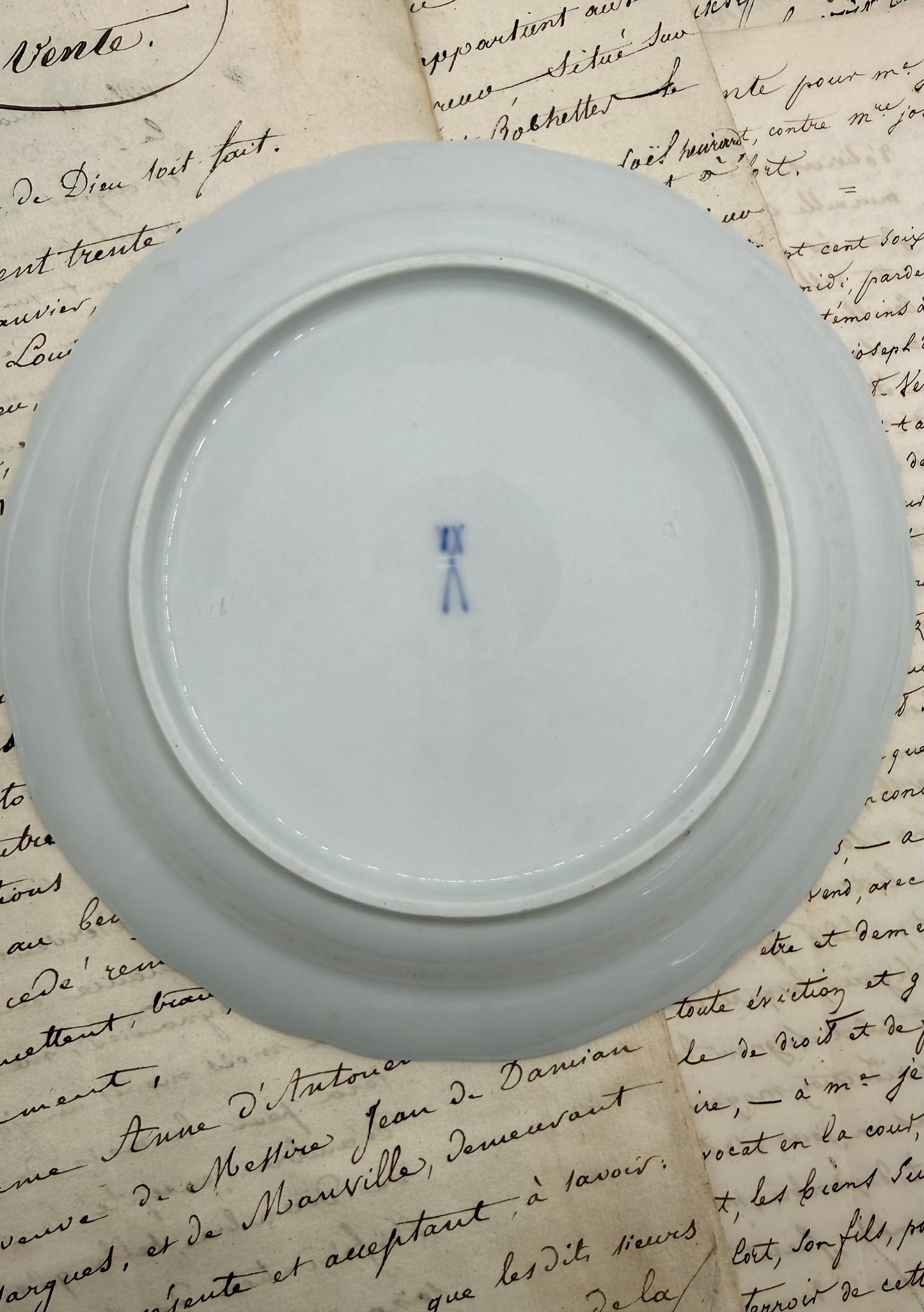 Meissen Blue and White Onion Plate with Gold Rim, 7”