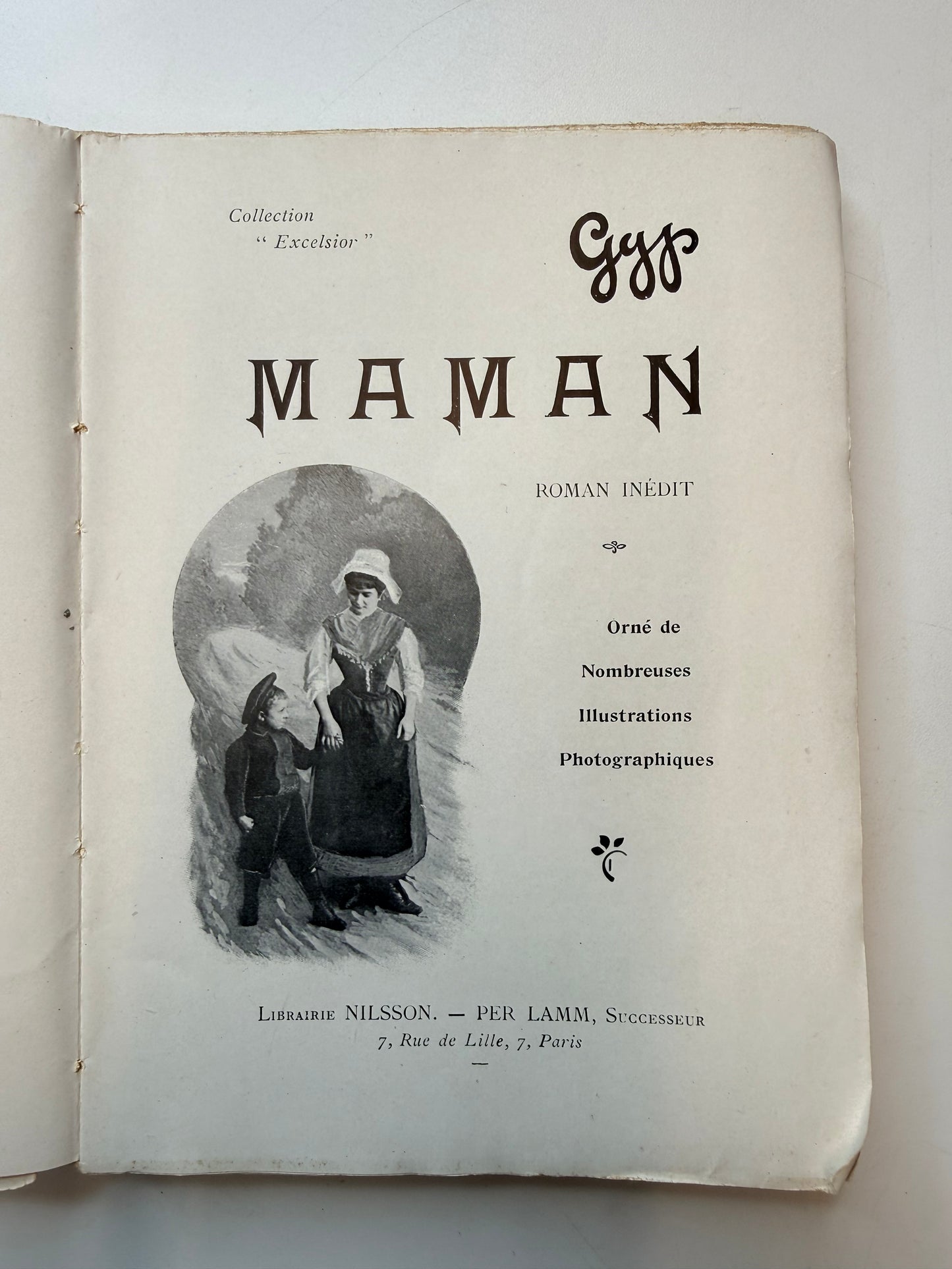 Maman or "Mom", an unpublished French novel